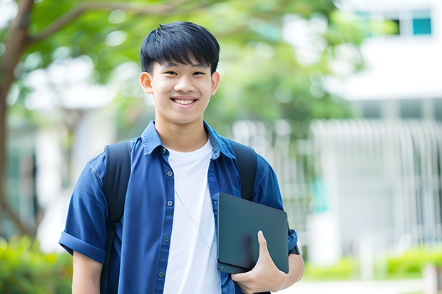 北京大学和吉首大学对比哪个更好